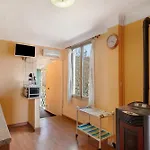 Casa *